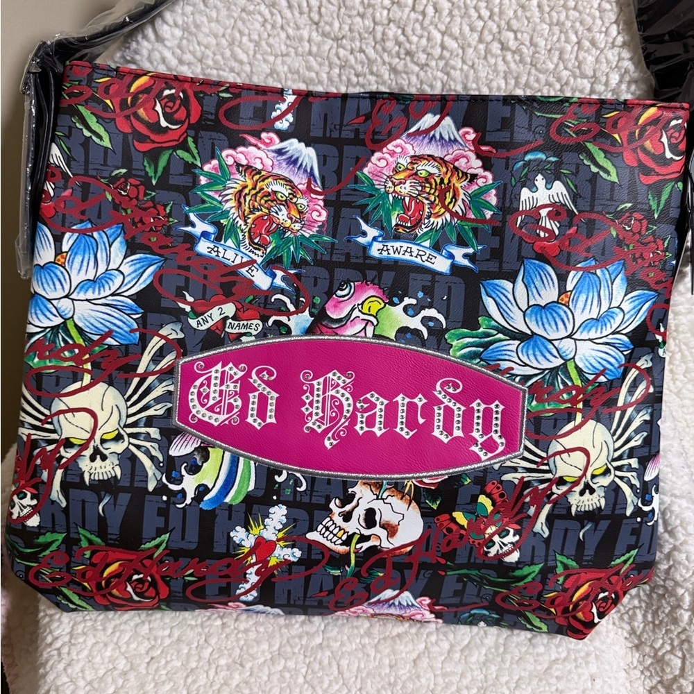 NWT Ed Hardy Black Floral Tattoo Print Shoulder Bag with Pouch - Picture 7 of 7